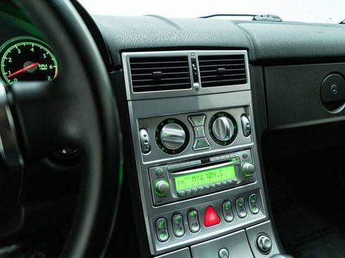 Used 2004 Chrysler Crossfire Limited image 24