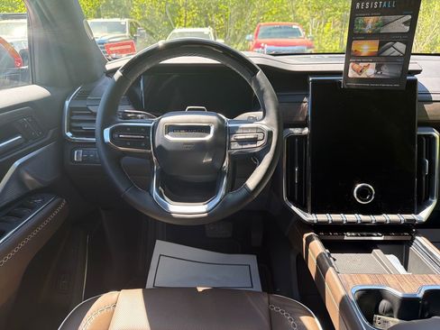 New 2026 GMC Acadia Denali Ultimate AWD/4WD image 15
