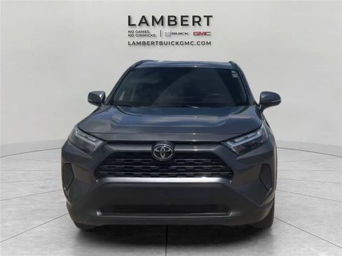 Used 2025 Toyota RAV4 XLE FWD image 8
