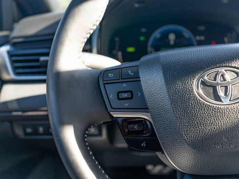 Certified 2025 Toyota Camry SE w/ Convenience Package FWD image 27
