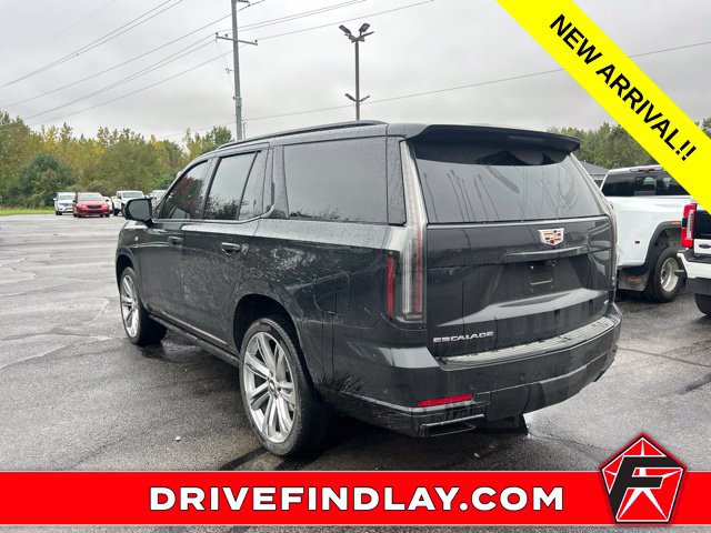 Used 2026 Cadillac Escalade Platinum Sport w/ LPO, Floor Liner Package AWD/4WD image 12