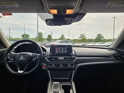 Used 2020 Honda Accord Touring image 19