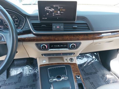 Used 2018 Audi Q5 Premium Plus w/ Premium Plus Package AWD/4WD image 21