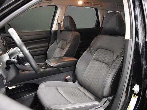 Certified 2024 Nissan Pathfinder S image 5