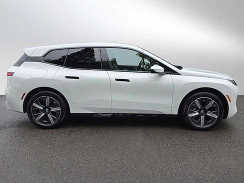 Used 2026 BMW iX xDrive45 AWD/4WD image 2