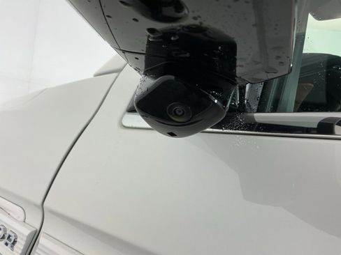 Used 2024 Lincoln Navigator Reserve w/ Equipment Group 201A image 9