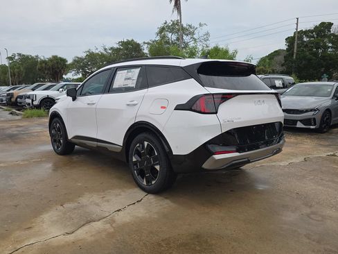 New 2026 Kia Sportage SX FWD image 6