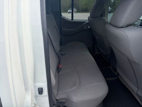 Used 2017 Nissan Frontier SV AWD/4WD image 21
