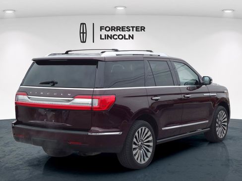 Used 2018 Lincoln Navigator Reserve w/ Technology Package image 3