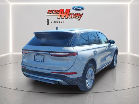 Used 2023 Lincoln Corsair FWD image 4