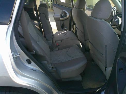 Used 2008 Toyota RAV4 4WD w/ 3rd Row image 7