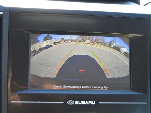 Used 2018 Subaru Impreza 2.0i Premium image 8