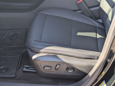 Used 2026 Chevrolet Equinox EV LT w/ LPO, All-Weather Mat Package image 12