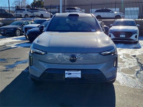 New 2025 Volvo EX90 Plus image 8