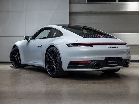 Used 2022 Porsche 911 Carrera S image 3