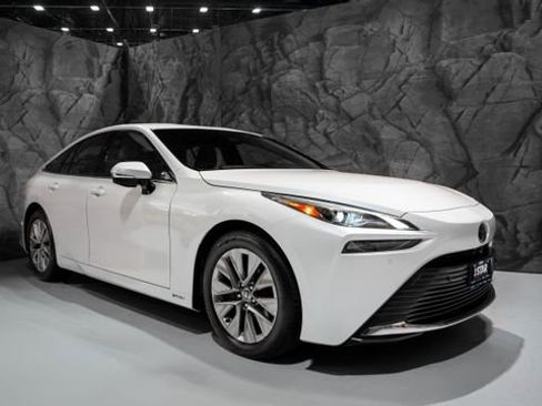 Used 2024 Toyota Mirai XLE w/ Advanced Technology Package image 26