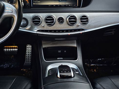 Used 2016 Mercedes-Benz S 550 Sedan image 28