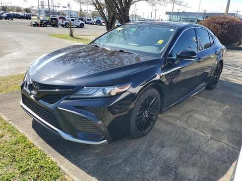 Used 2021 Toyota Camry XSE w/ Navigation Package image 2