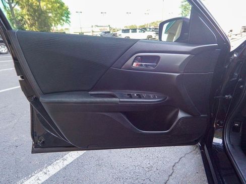 Used 2014 Honda Accord LX image 13