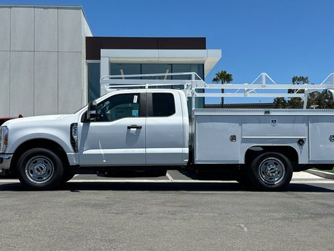 New 2026 Ford F350 XL w/ XL Chrome Package RWD image 6