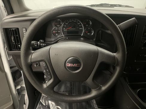 Used 2025 GMC Savana 2500 w/ Driver Convenience Package RWD image 5