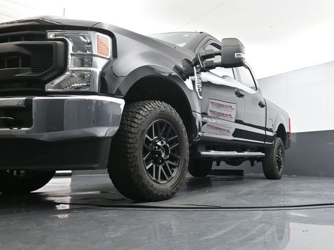 Used 2022 Ford F250 XL w/ Power Equipment Group image 20