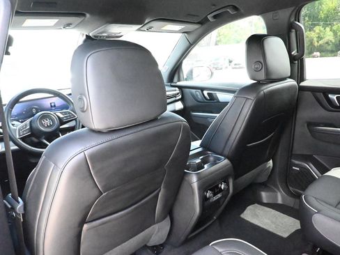 Used 2026 Buick Enclave Preferred FWD image 22