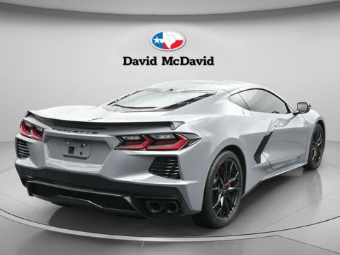 Used 2025 Chevrolet Corvette Stingray Preferred Cpe w/ Stealth Interior Trim Package RWD image 8