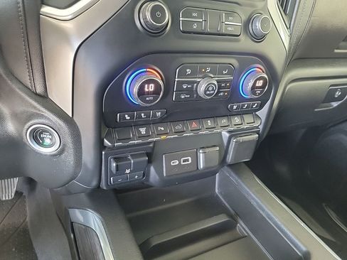 Used 2022 Chevrolet Silverado 2500 LTZ w/ LTZ Plus Package AWD/4WD image 24