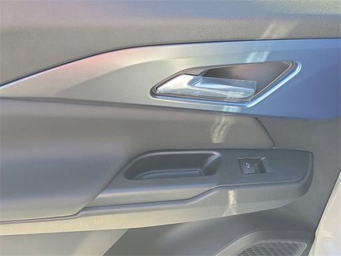 New 2026 Chevrolet Equinox EV LT image 10