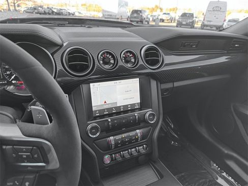 Used 2020 Ford Mustang Shelby GT500 w/ Technology Package image 20