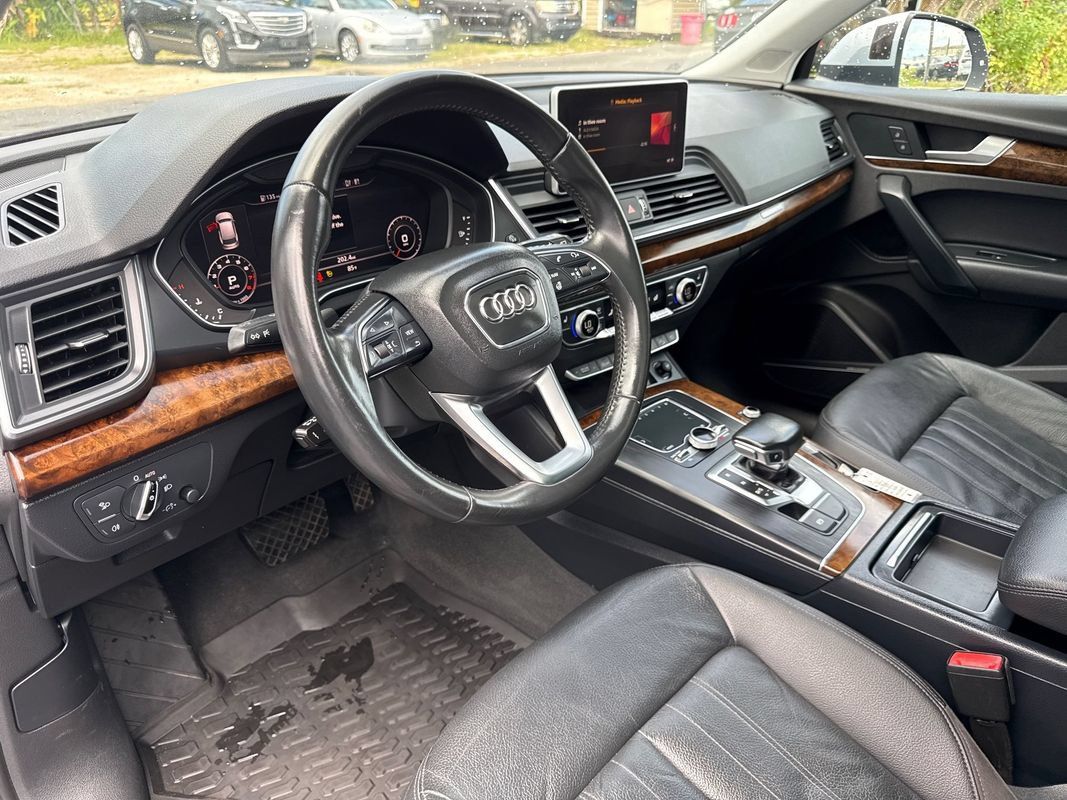 Used 2018 Audi Q5 2.0T Premium Plus w/ Premium Plus Package AWD/4WD image 14