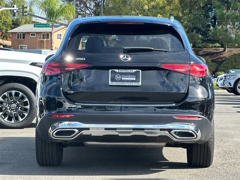 Certified 2025 Mercedes-Benz GLC 300 image 4
