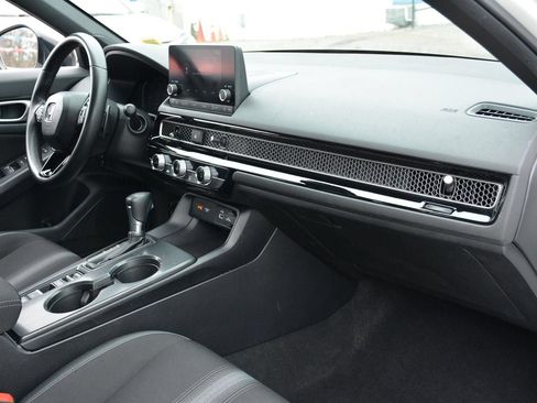 Used 2024 Honda Civic Sport image 19