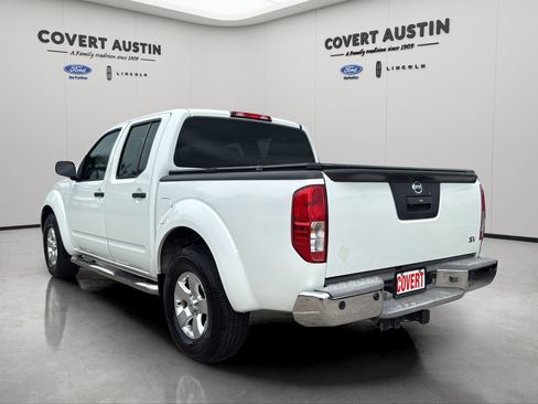 Used 2013 Nissan Frontier SV w/ SV Value Truck Pkg RWD image 3