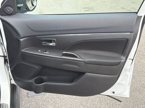 Used 2015 Mitsubishi Outlander Sport GT image 40