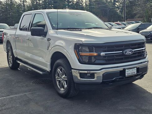 Used 2025 Ford F150 XLT w/ Equipment Group 301A Standard AWD/4WD image 7
