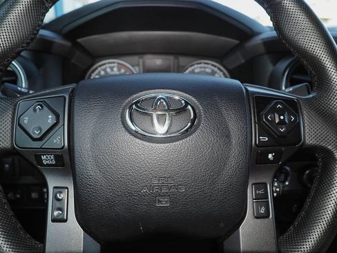 Used 2023 Toyota Tacoma TRD Off-Road w/ Technology Package AWD/4WD image 28