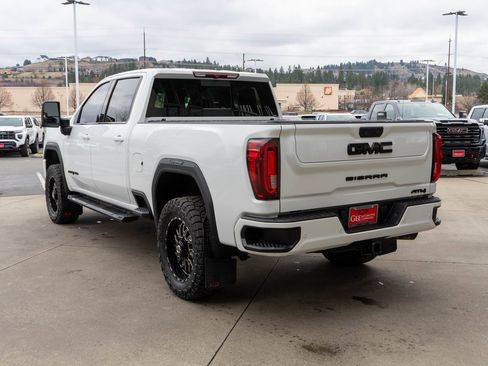 Used 2021 GMC Sierra 2500 AT4 w/ AT4 Preferred Package image 5