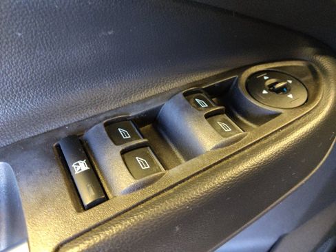 Used 2017 Ford Escape SE FWD image 27