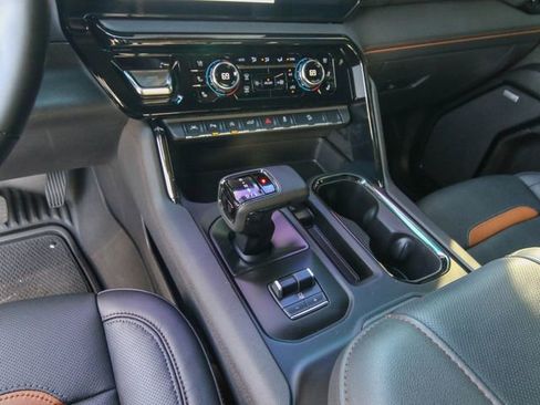 Used 2025 GMC Sierra 1500 AT4 w/ AT4 Premium Package image 21