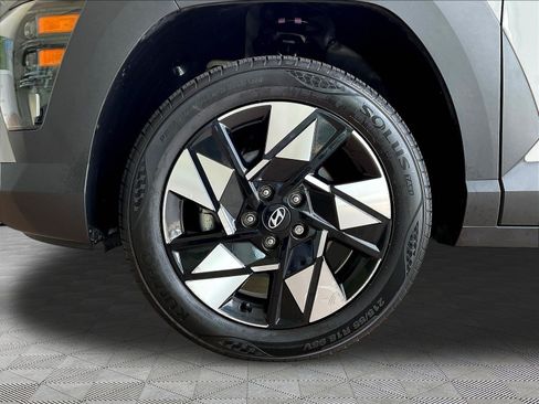 Used 2024 Hyundai Kona SEL AWD/4WD image 31