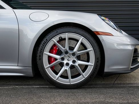 Certified 2026 Porsche 911 Targa 4S AWD/4WD image 36