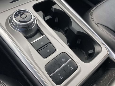 Used 2023 Ford Explorer XLT w/ Equipment Group 202A image 31