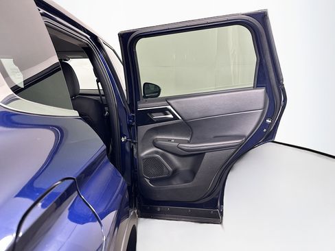 Used 2024 Mitsubishi Outlander SE image 30