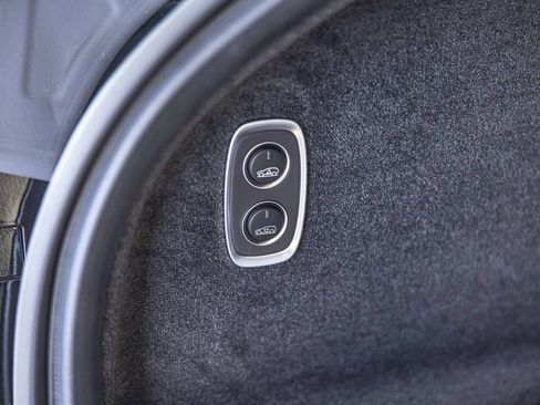 New 2026 Aston Martin DBX 707 image 17