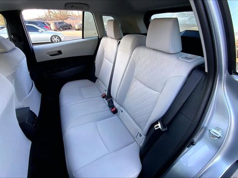 Used 2025 Toyota Corolla Cross L image 20