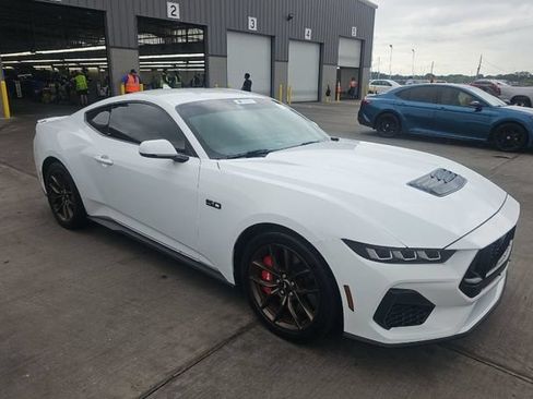 Used 2024 Ford Mustang GT Premium RWD image 5
