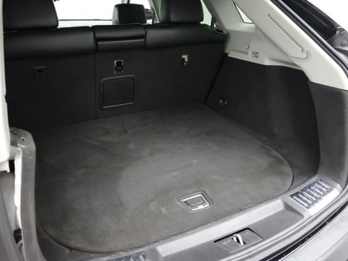 Used 2016 Cadillac SRX FWD image 28