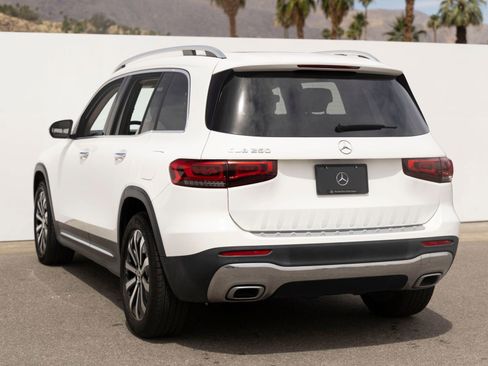 Used 2022 Mercedes-Benz GLB 250 image 6